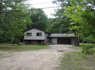 1592 Rogers Rd, Grawn, MI 49637