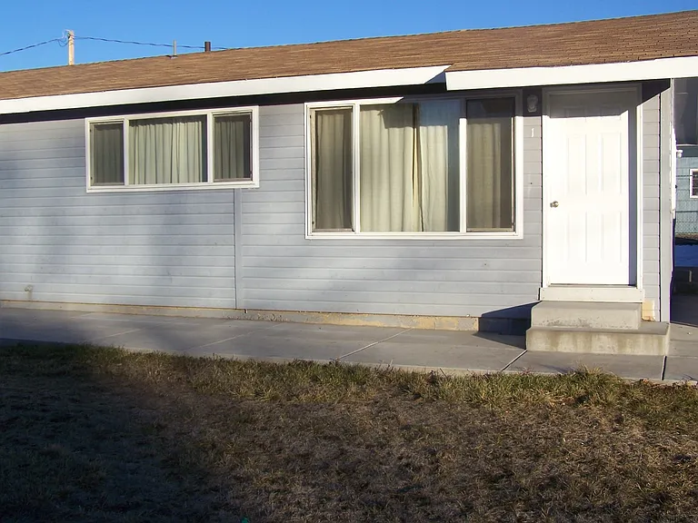5883 Onyx Ave — Photo 1
