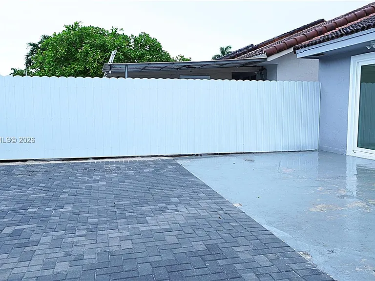 5661 W 21st Ave — Photo 24