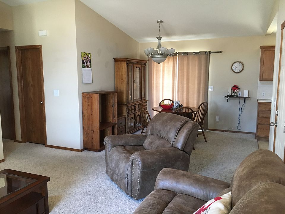 1st image of 107 S Devinshire Ave