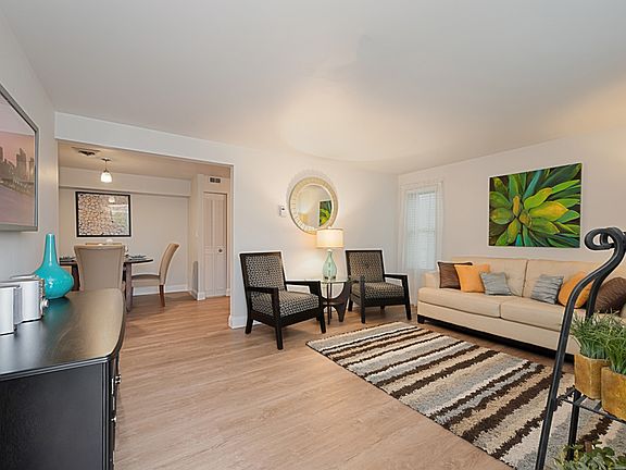 2nd image of 500 Beacon Dr #1