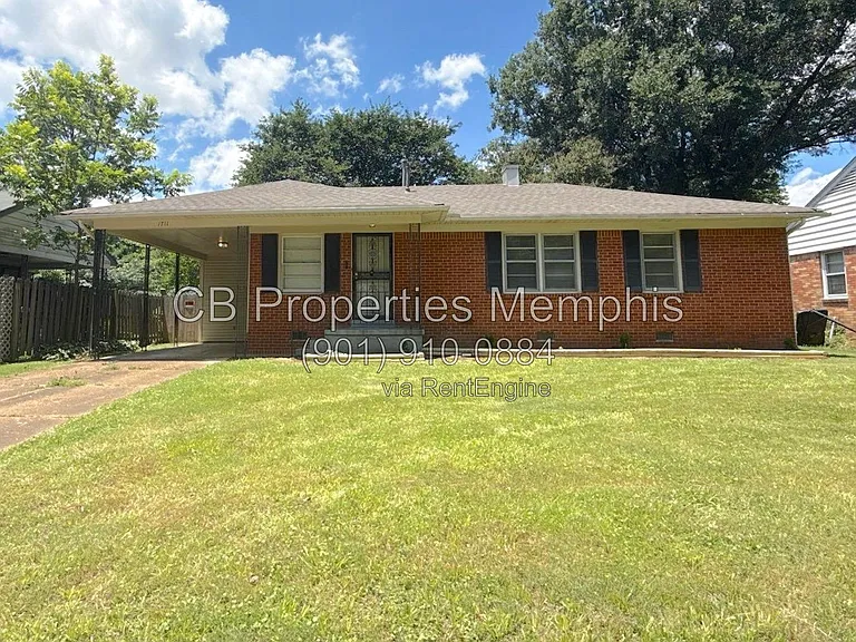 1711 Myrna Ln — Photo 1