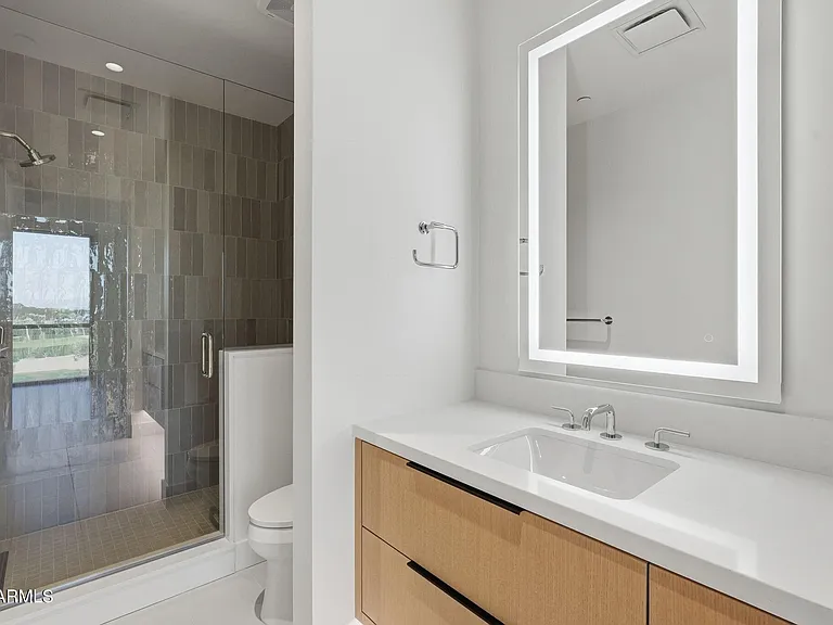 4849 N Camelback Ridge Dr #B302 — Photo 40