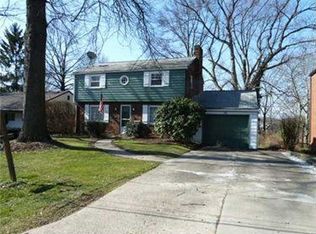 340 Glenfield Dr, Pittsburgh, PA 15235
