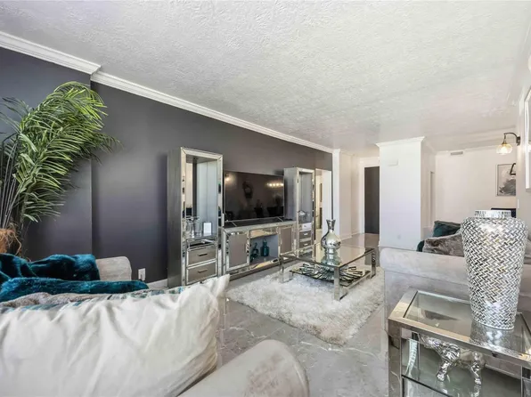 5150 Hidalgo St Unit 903, Houston, TX 77056