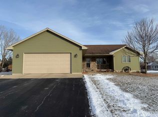 1368 S Prospect St, Shawano, WI 54166