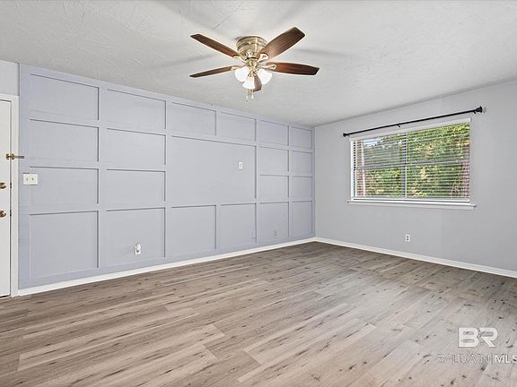 4th image of 500 Grant St APT C210