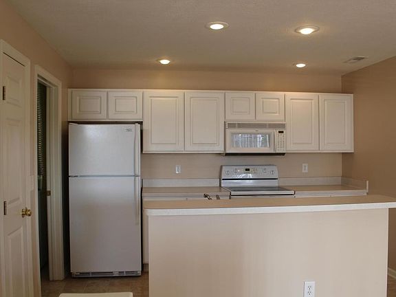 4th image of 4924 Ivyvine Blvd