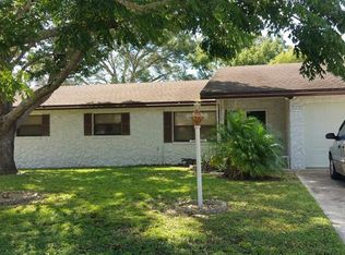 635 E Sanford St, Lake Alfred, FL 33850