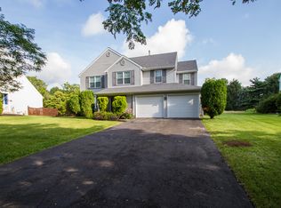 135 Victoria Ln, Horsham, PA 19044