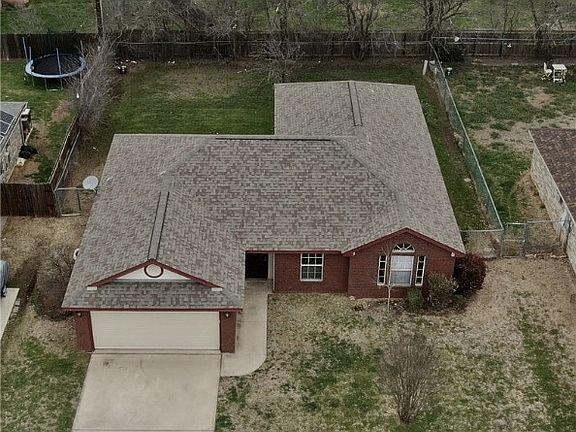 4th image of 3009 Woodrow Dr