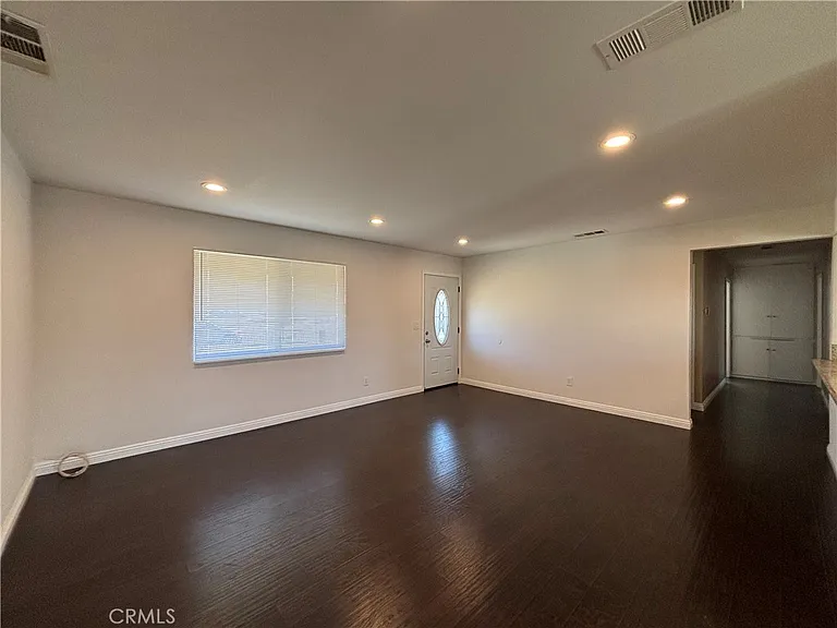 27531 Temple St — Photo 10
