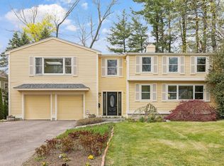 16 Dee Rd, Lexington, MA 02420