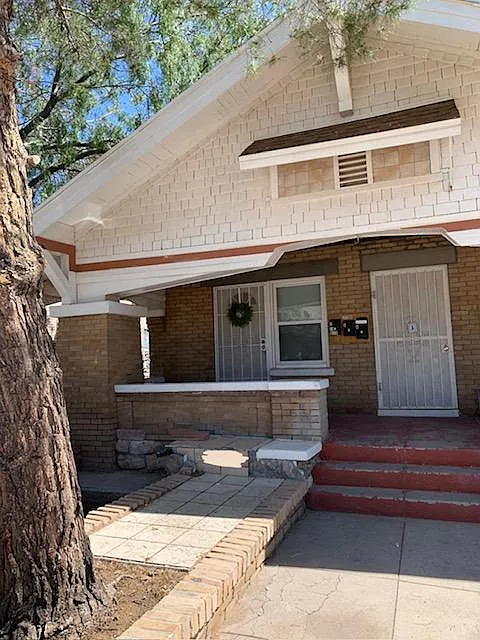 Building Photo - Pershing Dr