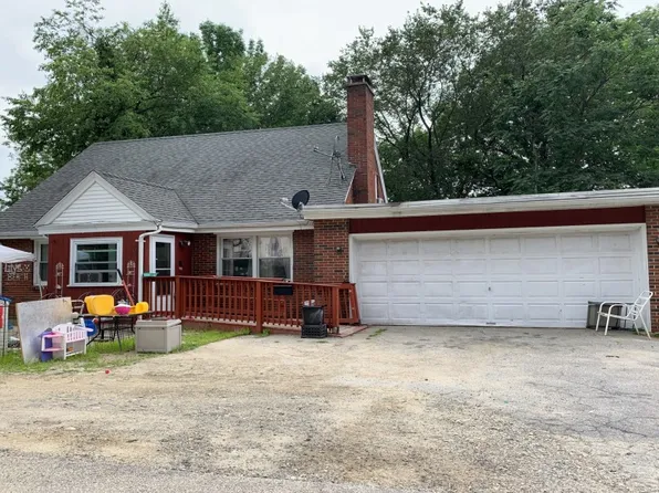 32 Pinehurst Ave, Auburn, MA 01501