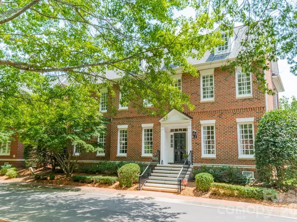 5110 Oxford Crescent Ct, Charlotte, NC 28226