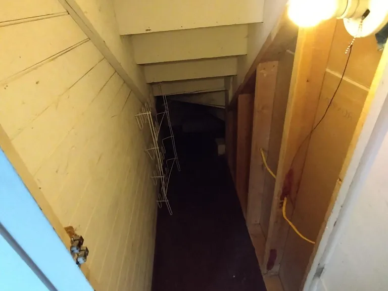 2502 Rockefeller Ave — Photo 24