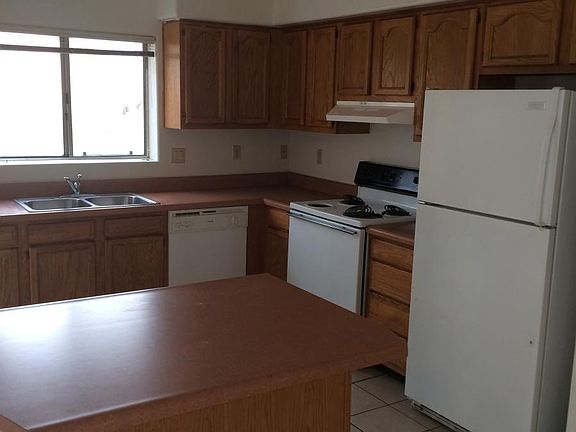 3rd image of 2536 N Corinthian Garden Dr APT 1