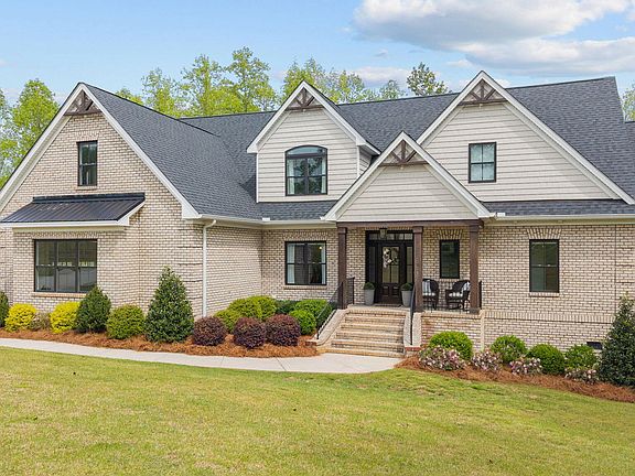 5th image of 755 Cambridge Drive