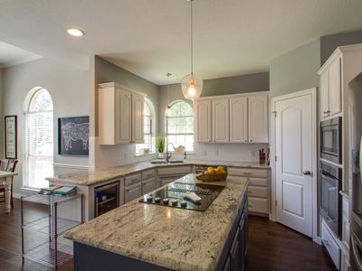 805 Hunters Glen Trl, Fort Worth, TX, 76120