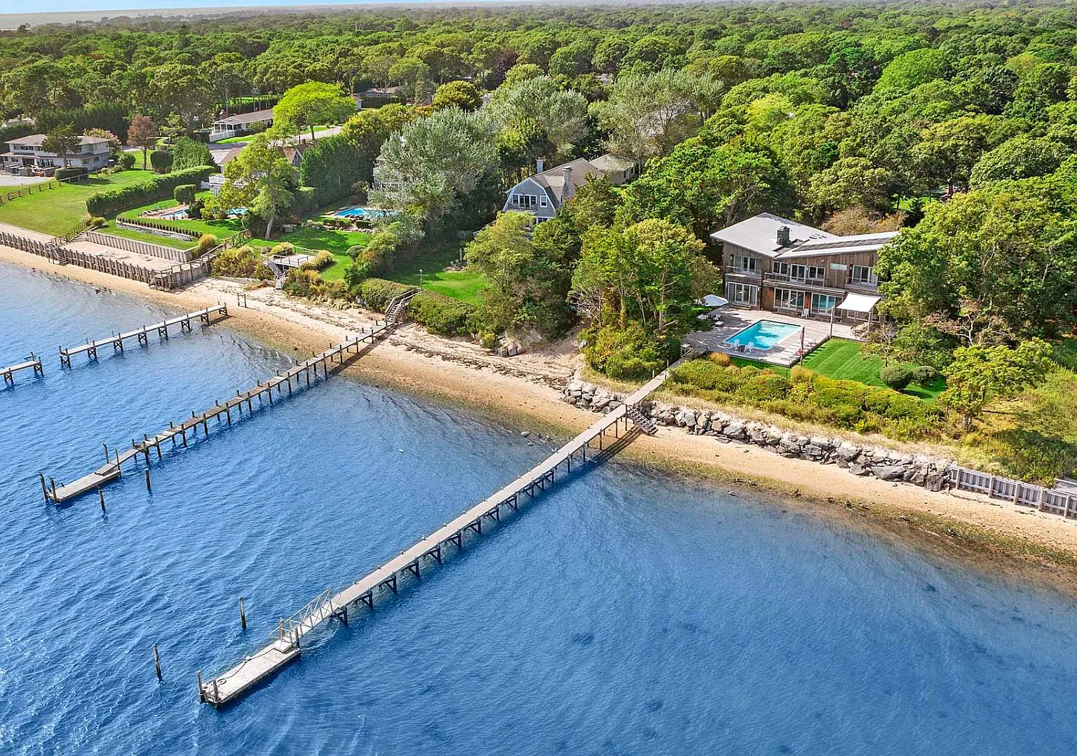 Shinnecock Bay Compound with Tennis, Pool, & Guest Cottage — Photo 2