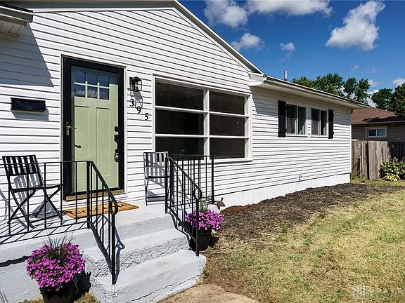 3rd image of 395 Dundee Cir