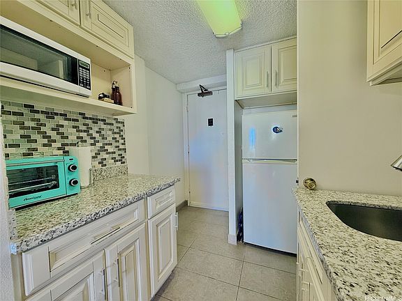 5th image of 445 Seaside Ave APT 1907