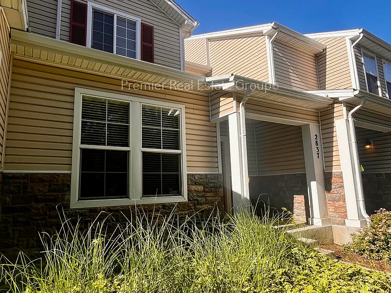 2837 Tumblewood Grv — Photo 3