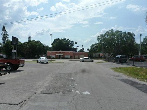 5th image of 2820 8th Street Ct W