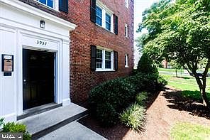 1st image of 3937 Pennsylvania Ave SE APT 102