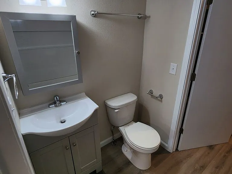 2153 N National Ave — Photo 14