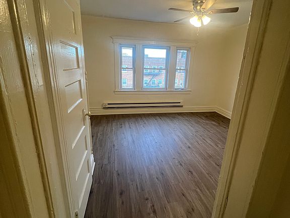 4th image of 407 William St #3