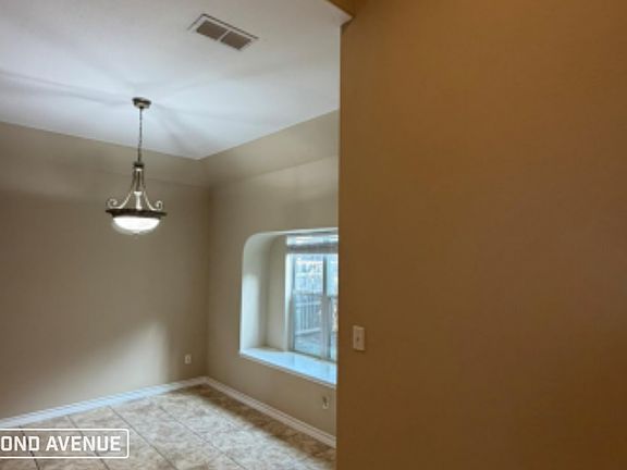 5th image of 6009 Oriental Ave