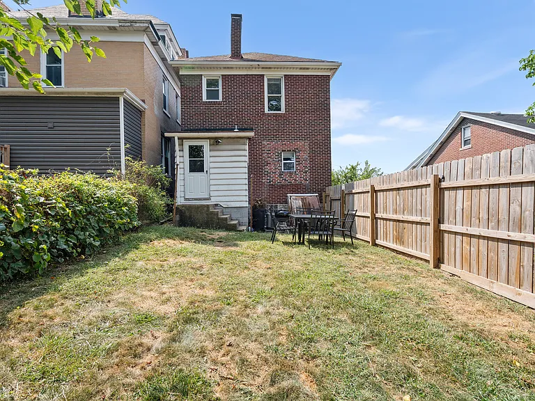 407 Winton St — Photo 26