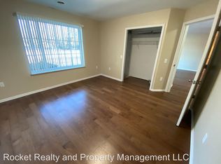 509 Oak St APT 2, Fort Atkinson, WI 53538