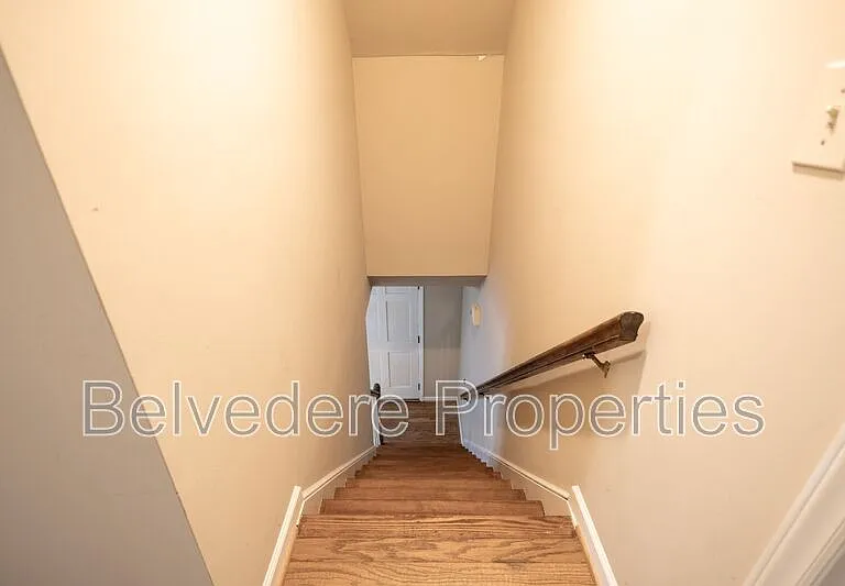 8 Barrett Pl — Photo 16
