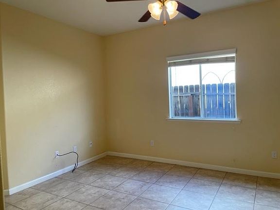 4th image of 8350 N Thyme Way