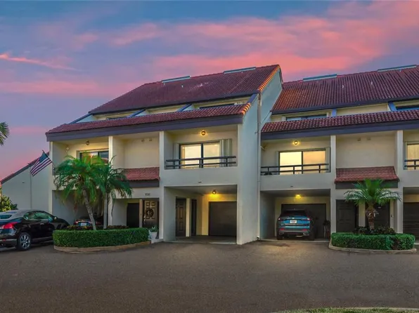 126 1st St E APT 102, Tierra Verde, FL 33715