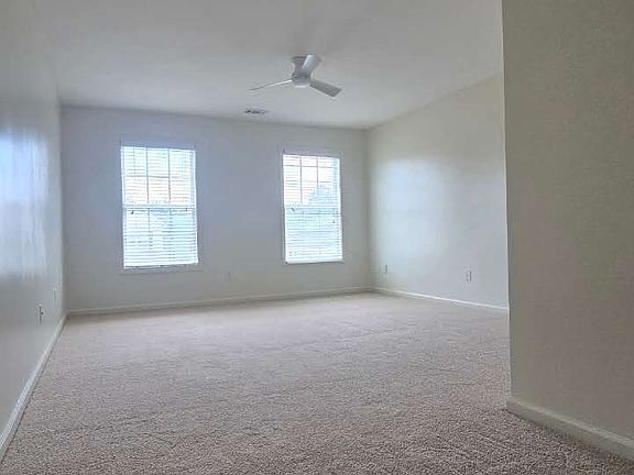 5th image of 5899 Rue Chase Way