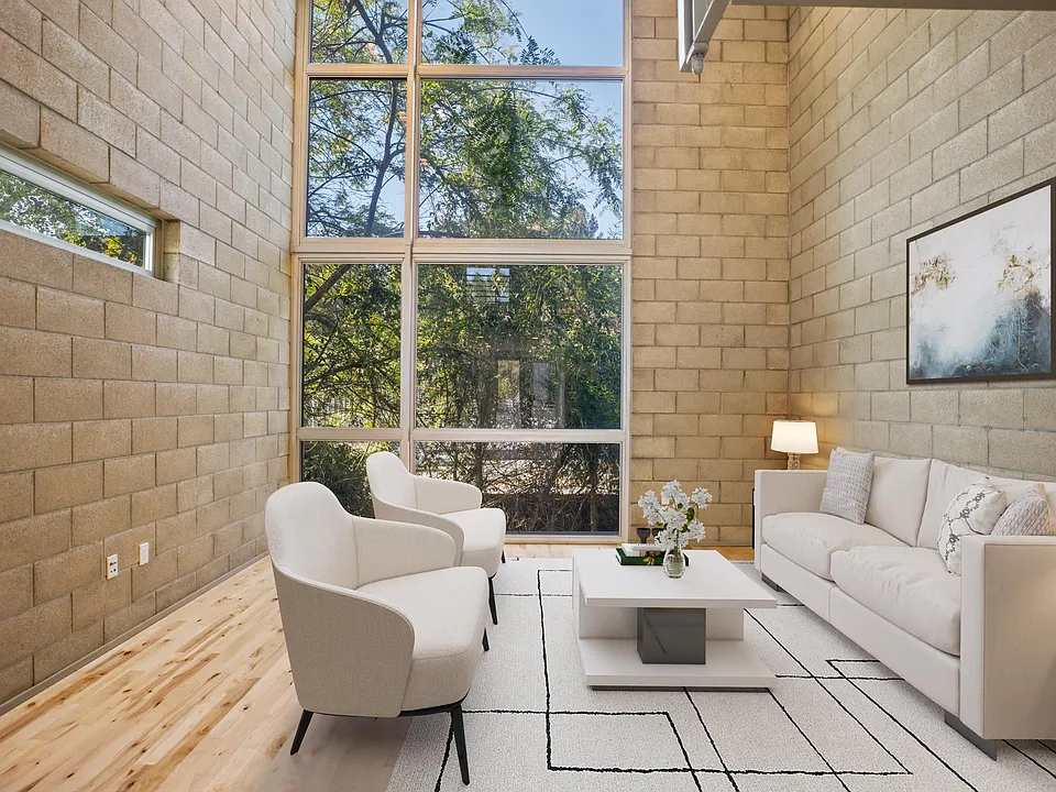 3450 Cahuenga Blvd W #801