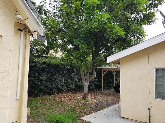 5th image of 20709 Kenwood Ave