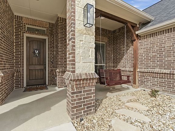 4th image of 664 Winkler Way