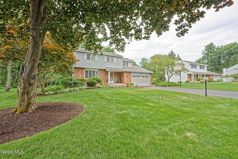 2nd image of 1073 Serafini Drive