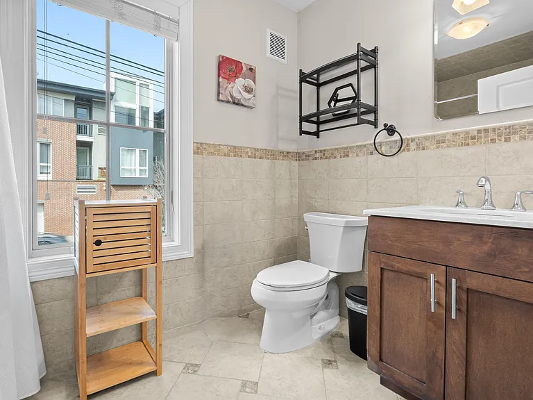 200 Laird Ave #101 — Photo 18