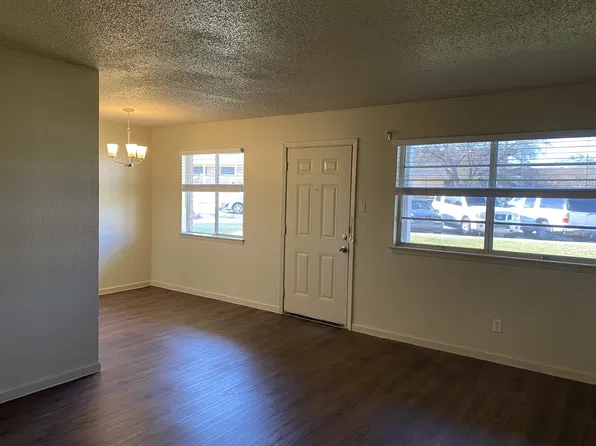 New Riviera Apartments