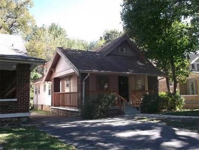 1st image of 5527 Euclid Ave