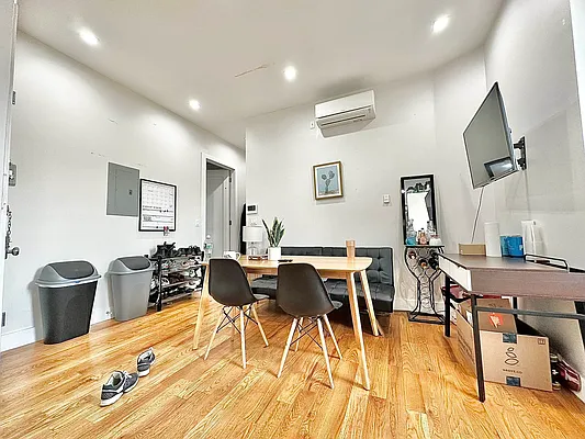 Rented by Doorway NYC, LLC | media 3