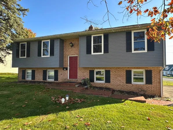 255 Shenk Ave, Strasburg, PA 17579