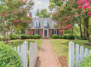 519 2nd St NW, Hickory, NC 28601