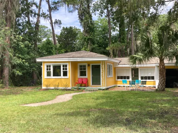 1 Andrews Rd, Savannah, GA 31410